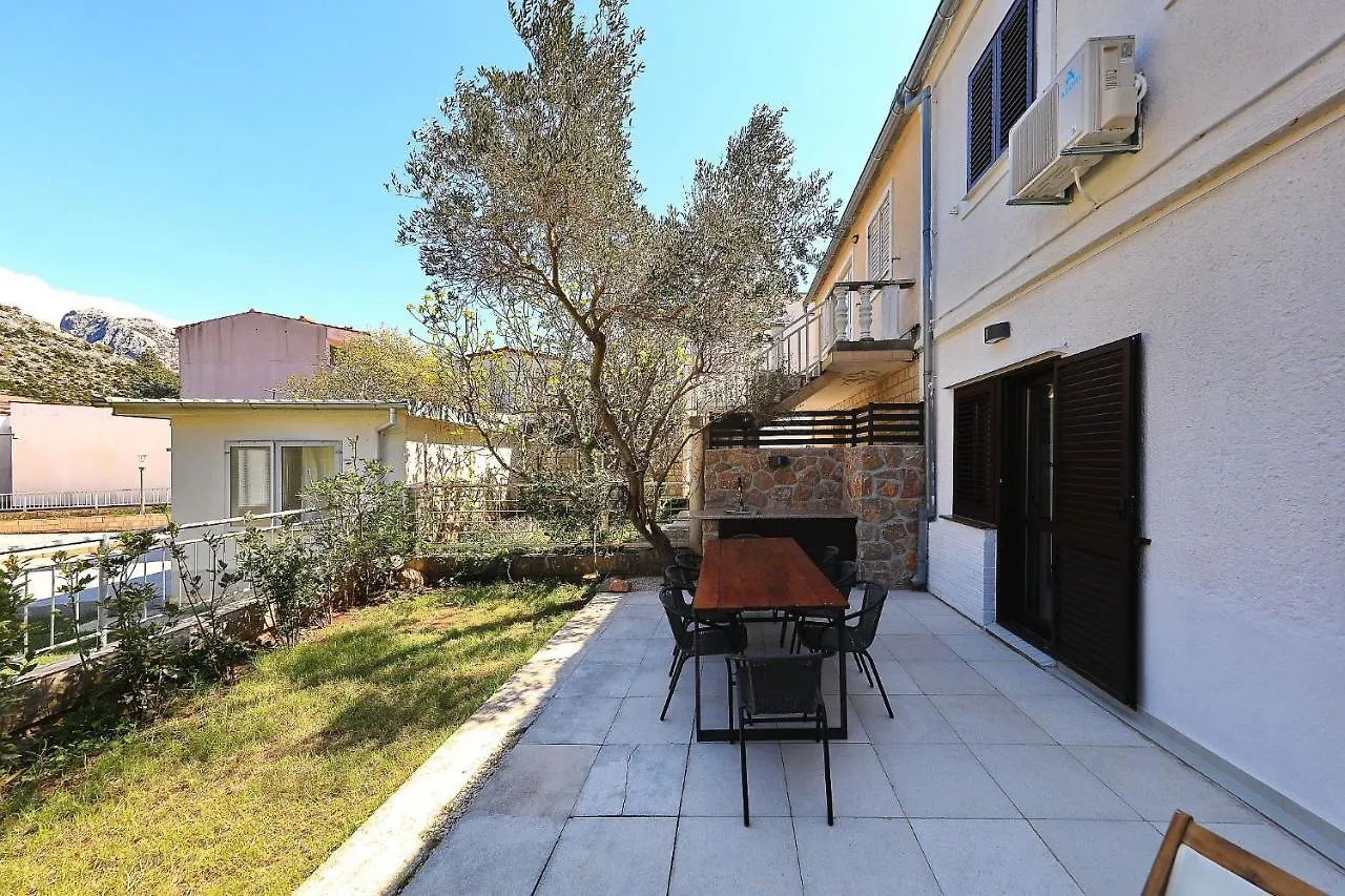 Hibis, No 1 Apartment Starigrad Paklenica