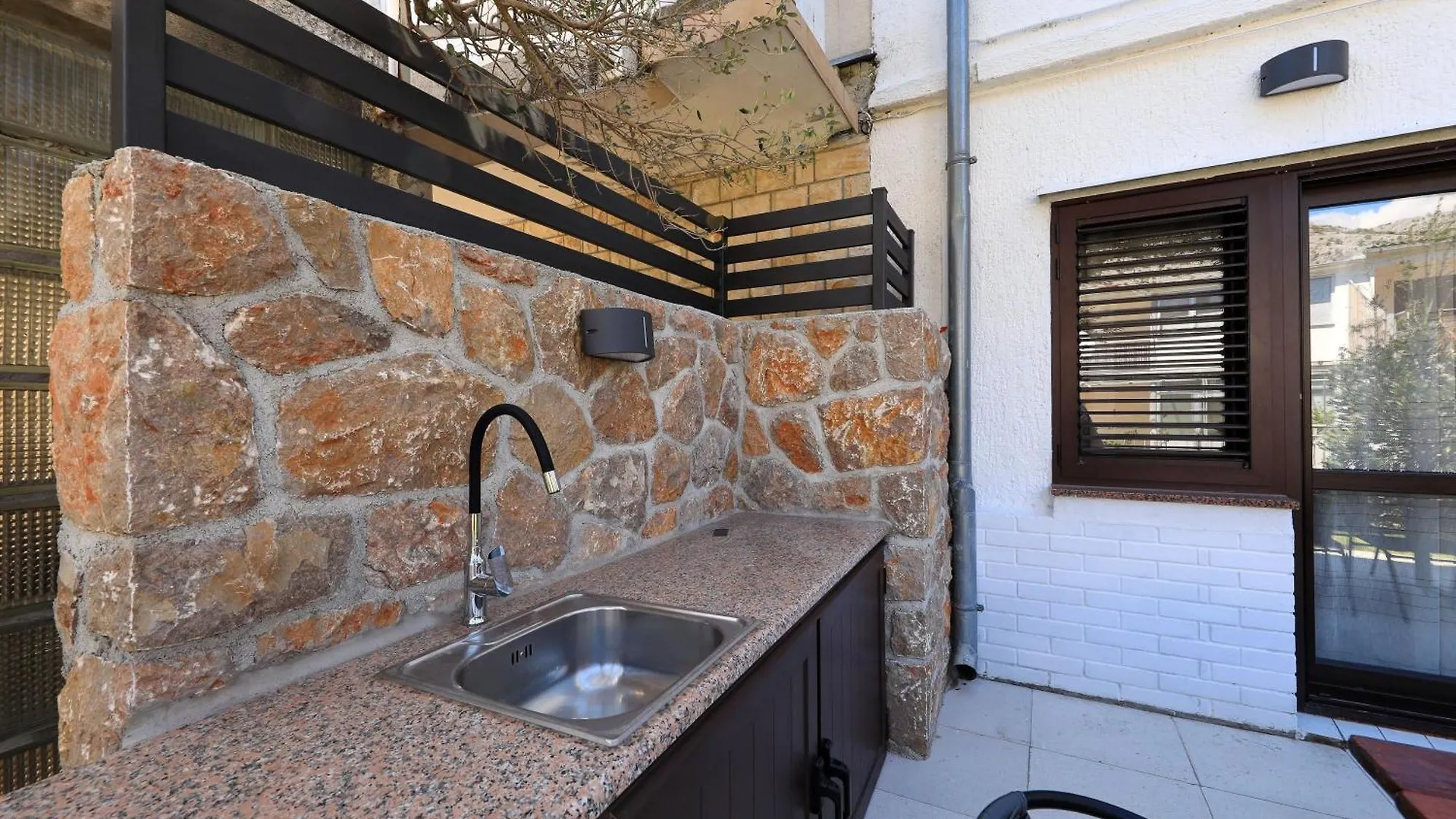 Hibis, No 1 Apartment Starigrad Paklenica